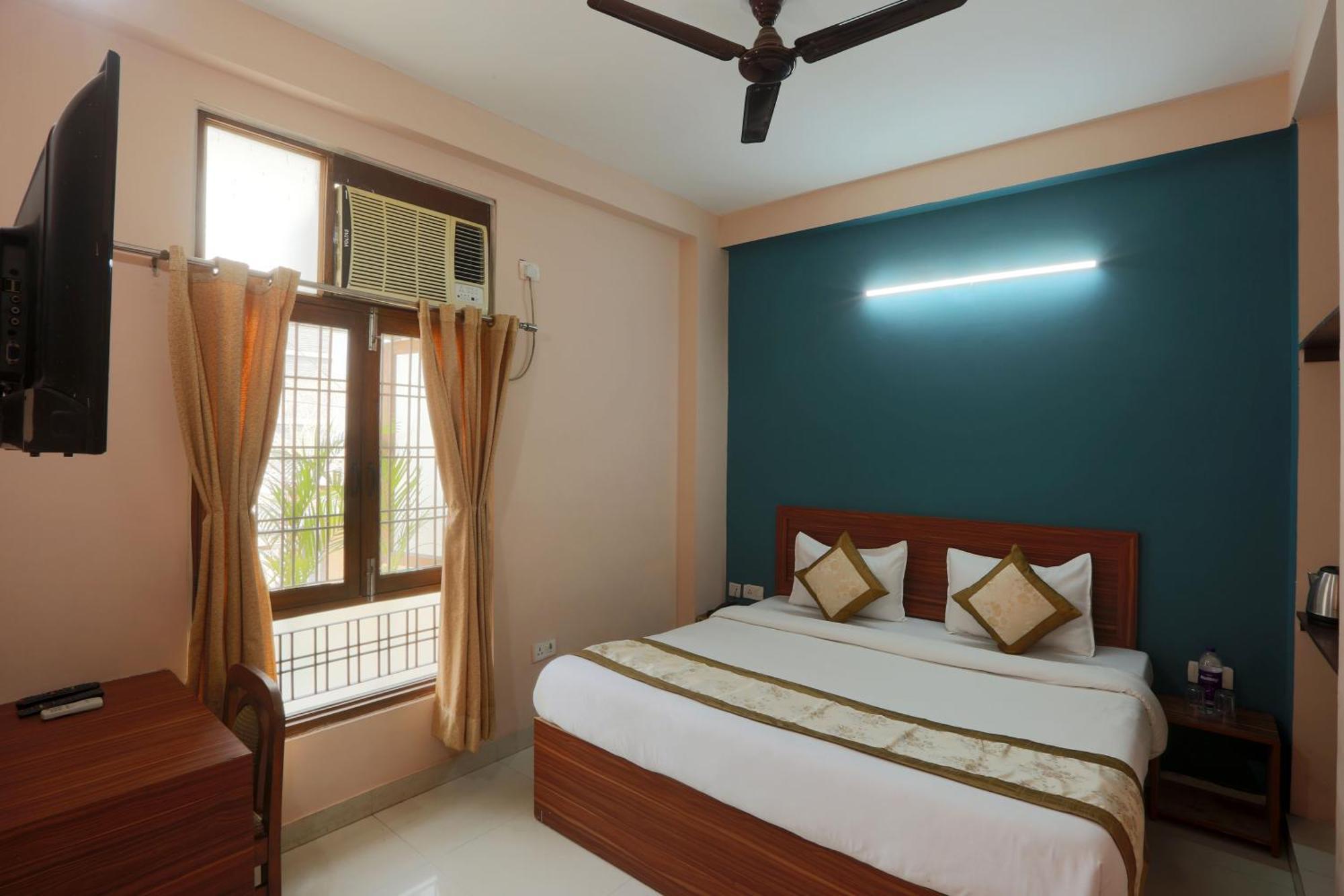 Hotel Ginger Palace - Corporate Hotel Noida Sector 62 Eksteriør bilde