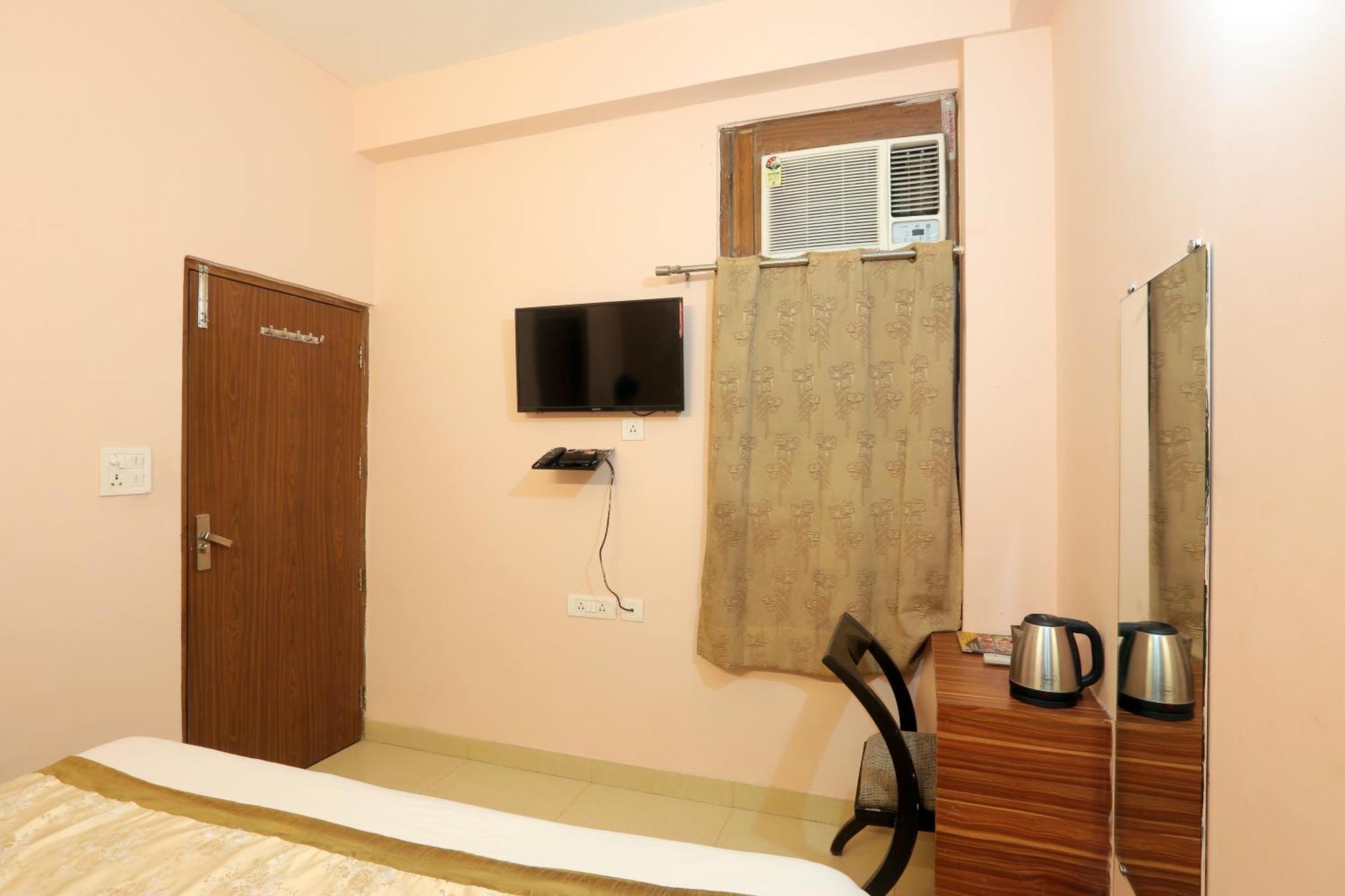 Hotel Ginger Palace - Corporate Hotel Noida Sector 62 Eksteriør bilde