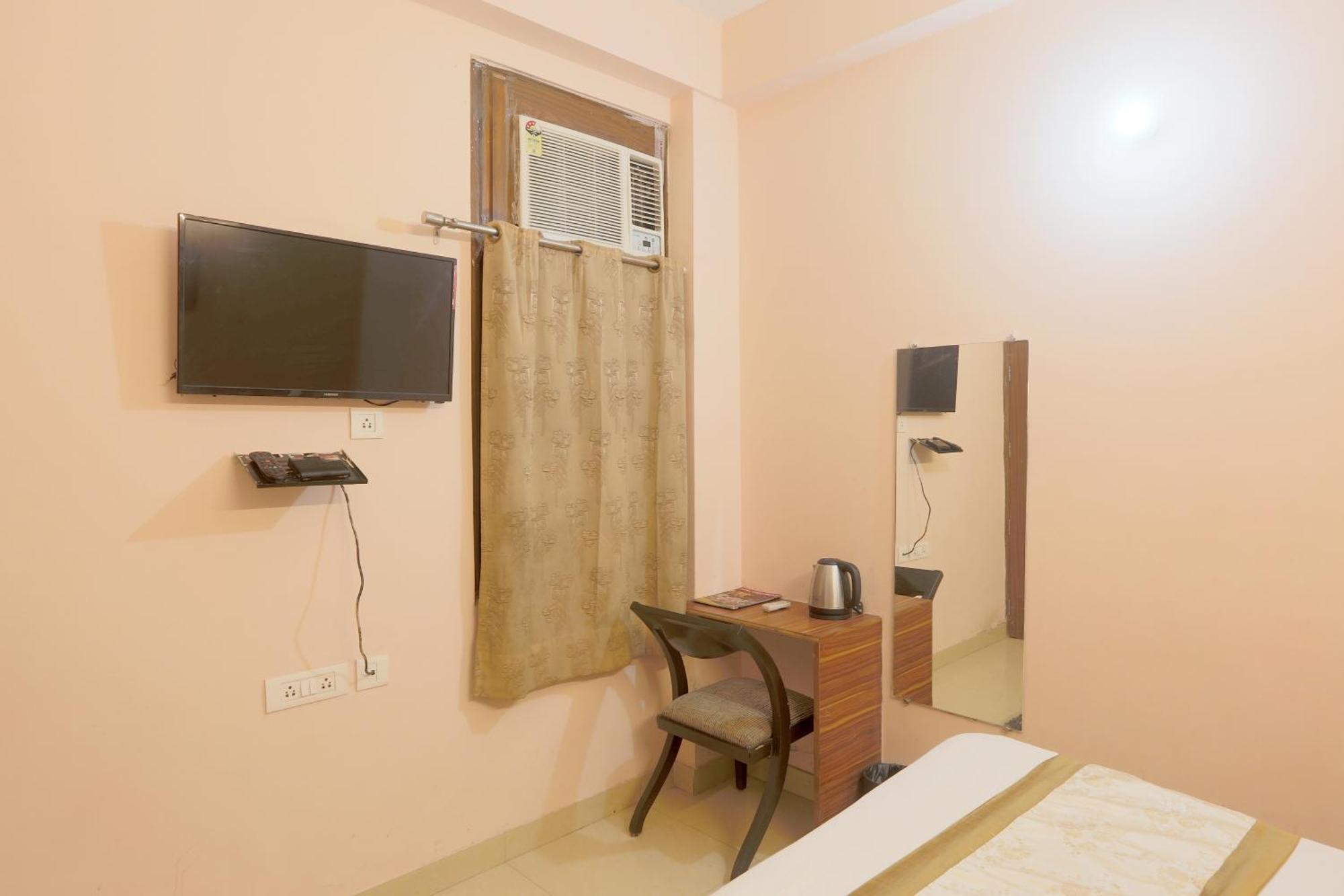Hotel Ginger Palace - Corporate Hotel Noida Sector 62 Eksteriør bilde